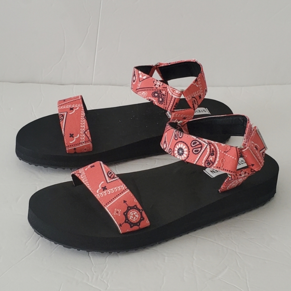 Steve Madden Flim Sandals 8.5